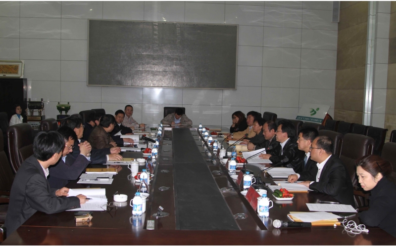 公司召开2012年度股东大会